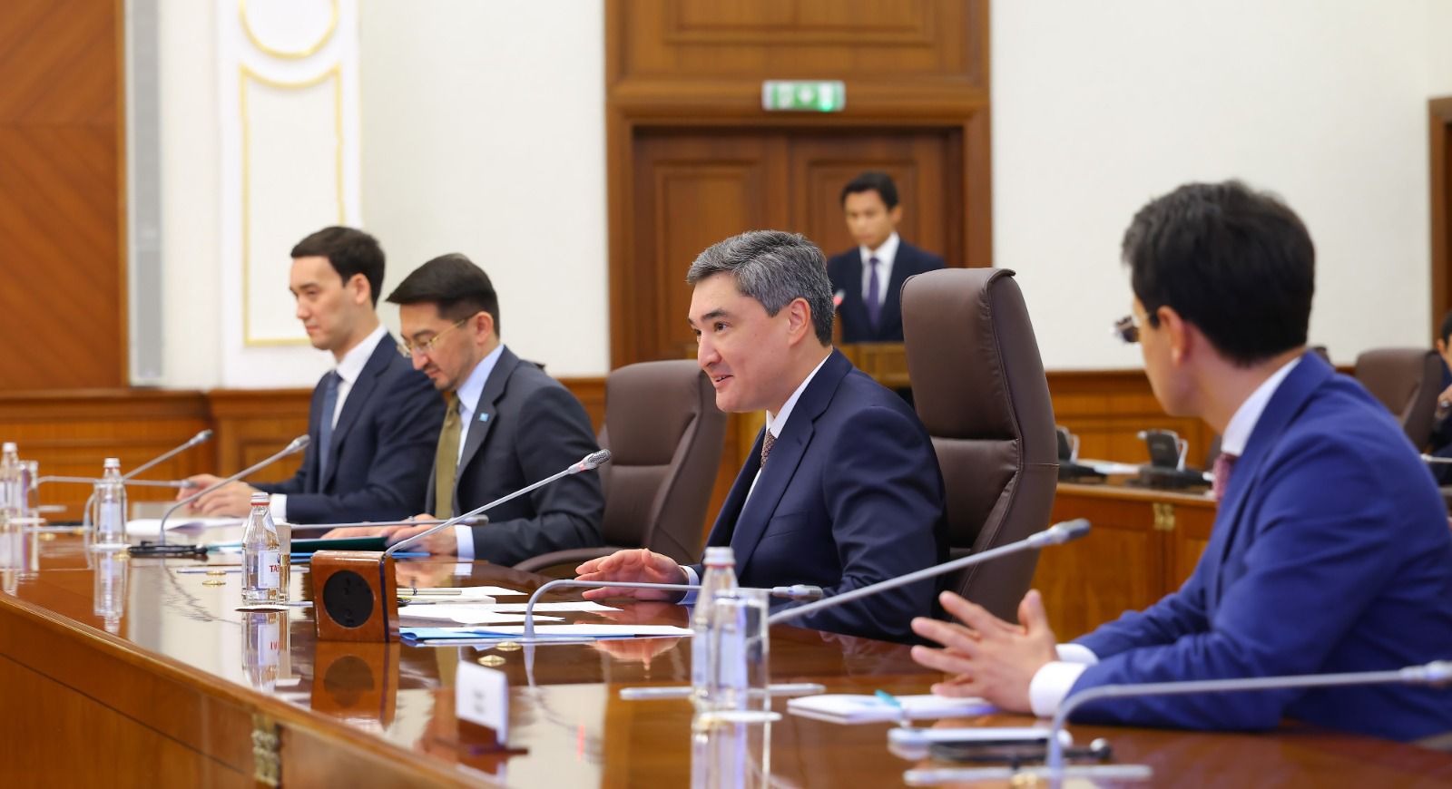 Firebird and Kazakhstan officials meet to discuss national AI infrastructure